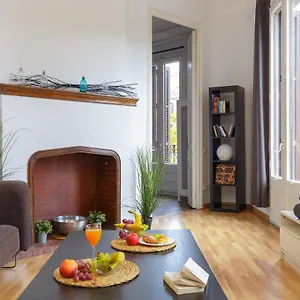 Key Plaza Universidad - Gran Via Appartement